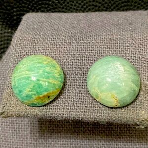 Vintage Round Africa Jade gemstones on 925 sterling prong pierced earrings